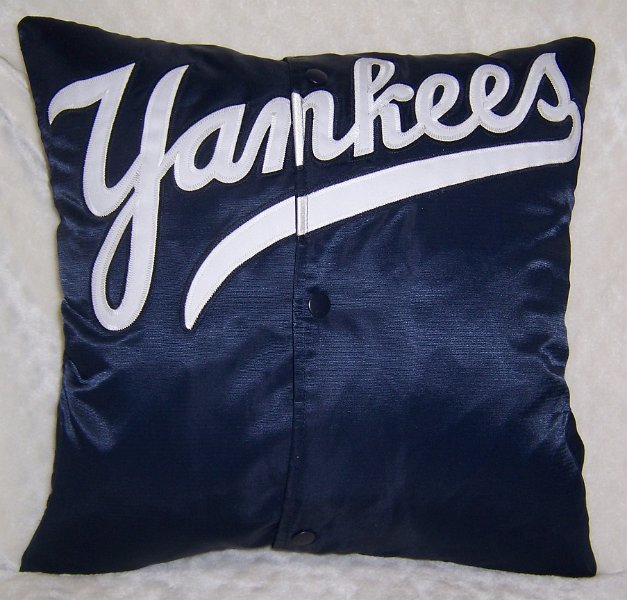 Murphy P 17pillow.jpg
